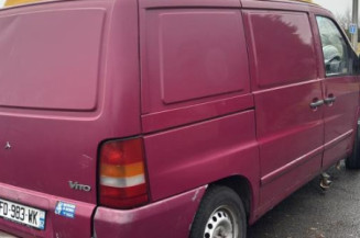 Serrure avant droit MERCEDES VITO 638