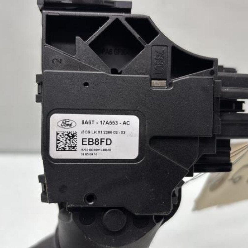 Commodo d'essuie glaces FORD FIESTA 6 Photo n°3