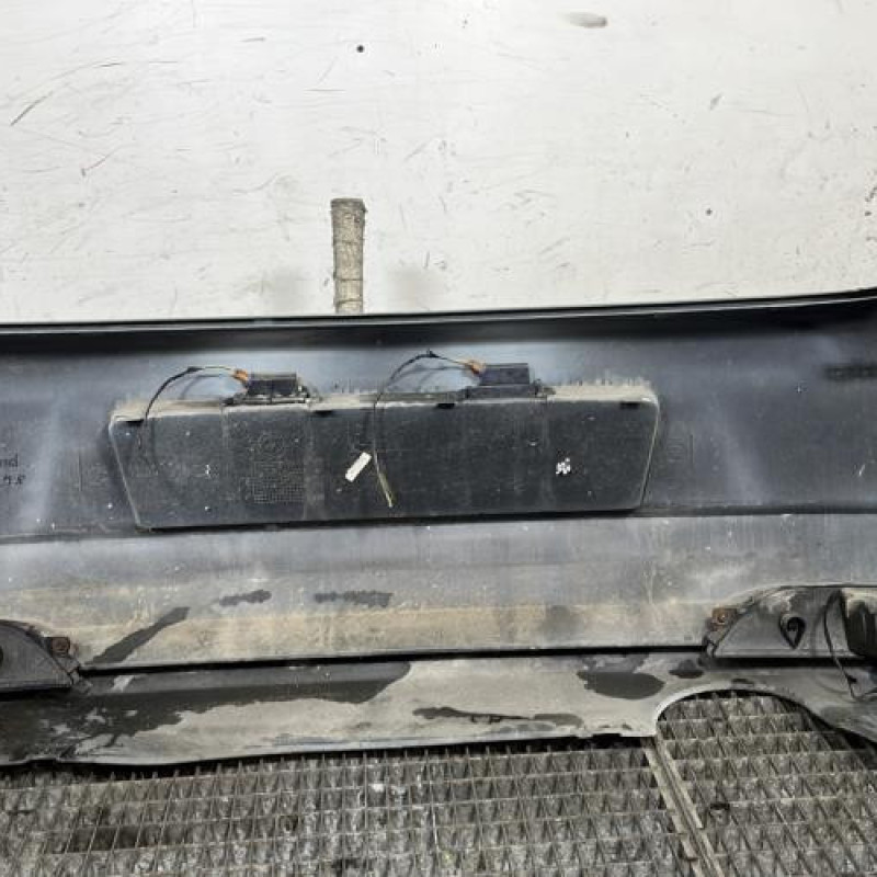 Pare choc arriere FIAT GRANDE PUNTO Photo n°5