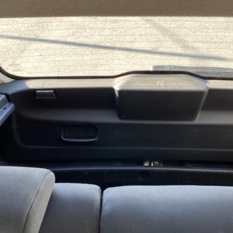 Porte avant droit FIAT GRANDE PUNTO Photo n°18