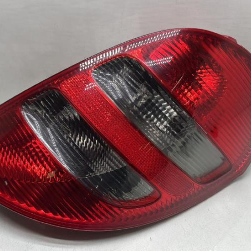 Feu arriere principal droit (feux) MERCEDES CLASSE A 169 Photo n°1