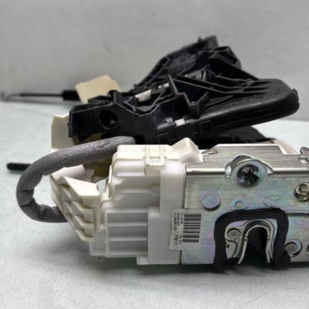 Serrure arriere droit MERCEDES CLASSE A 169 Photo n°1