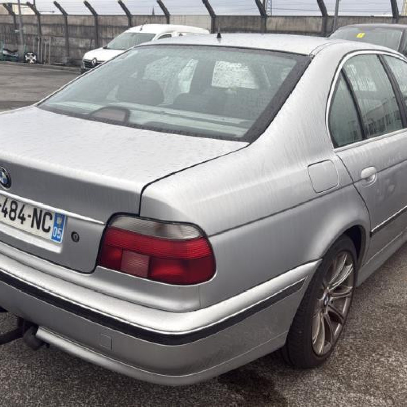 Porte avant gauche BMW SERIE 5 E39 Photo n°10