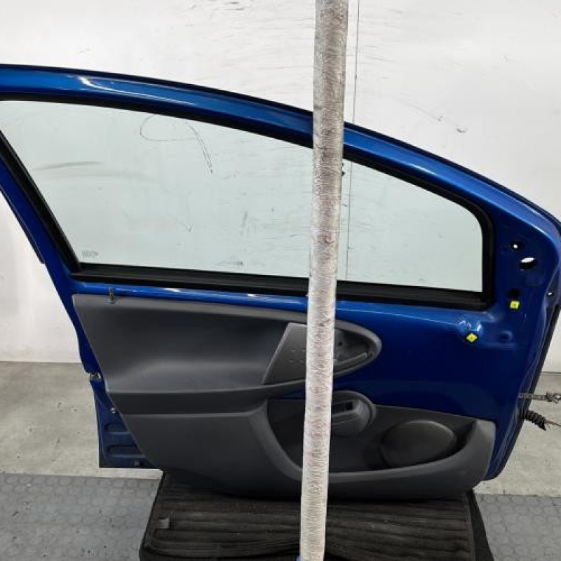 Porte avant gauche TOYOTA AYGO 1 Photo n°8