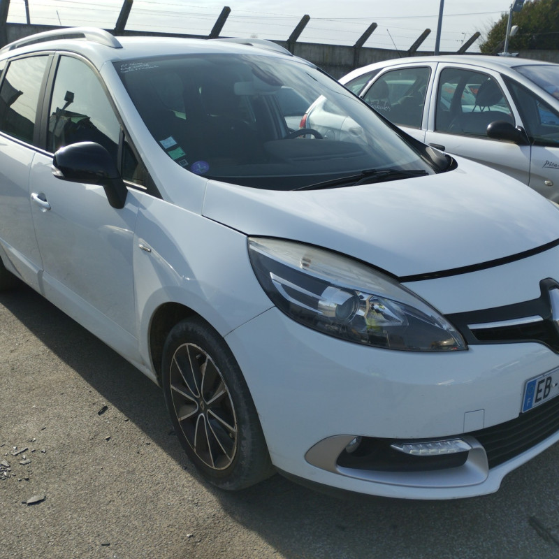 RENAULT GRAND SCENIC 3 PHASE 3 1.2i - 16V TURBO TCE 130 Photo n°2
