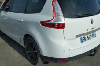 RENAULT GRAND SCENIC 3 PHASE 3 1.2i - 16V TURBO TCE 130