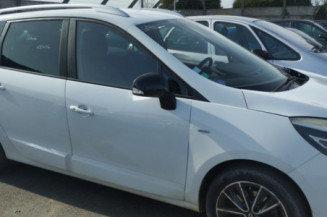 RENAULT GRAND SCENIC 3 PHASE 3 1.2i - 16V TURBO TCE 130