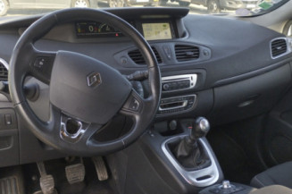 RENAULT GRAND SCENIC 3 PHASE 3 1.2i - 16V TURBO TCE 130