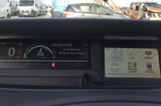 RENAULT GRAND SCENIC 3 PHASE 3 1.2i - 16V TURBO TCE 130