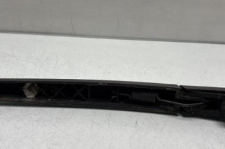 Bras essuie glace arriere PEUGEOT 3008 1