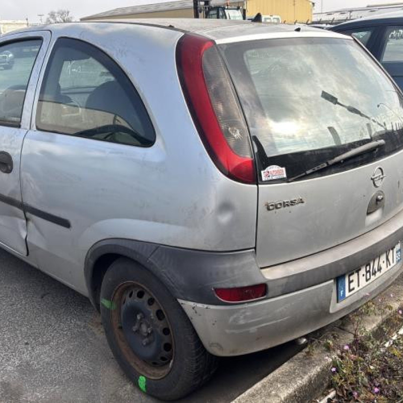 Trappe d'essence OPEL CORSA C Photo n°7