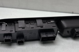 Interrupteur de leve vitre avant gauche PEUGEOT 3008 1