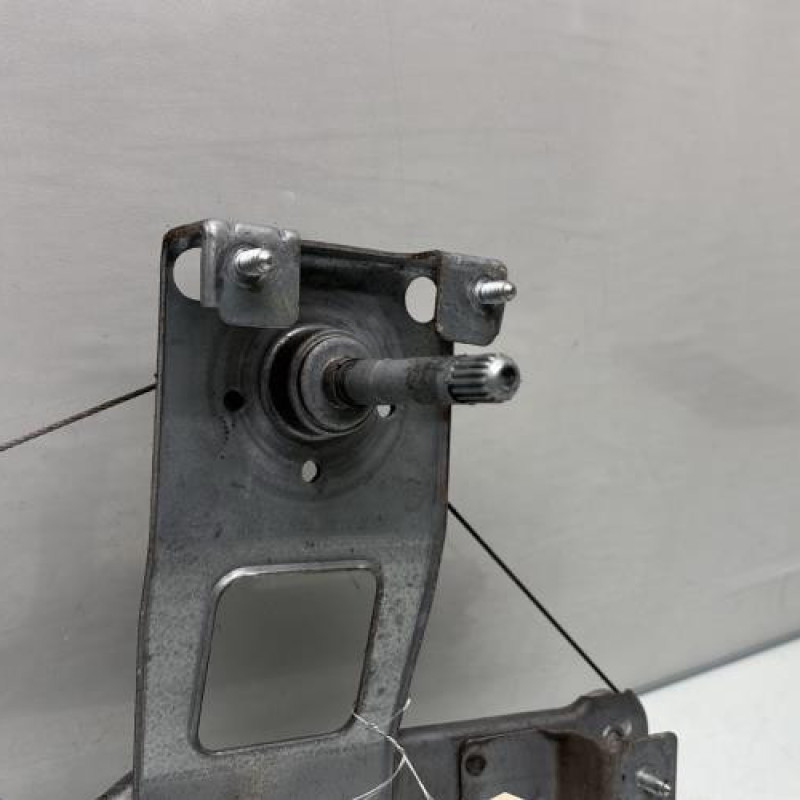 Leve vitre mecanique arriere gauche DACIA SANDERO 1 Photo n°2