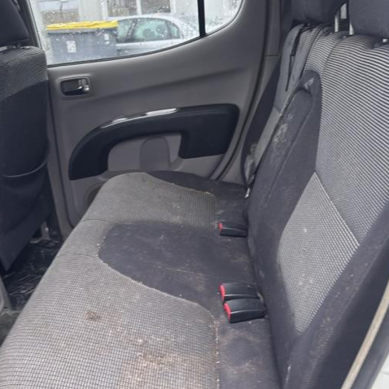 Feu arriere principal droit (feux) MITSUBISHI L 200 3 Photo n°17