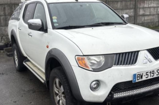 Interrupteur de leve vitre avant gauche MITSUBISHI L 200 3