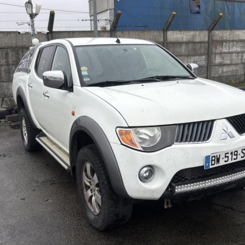 Moteur essuie glace avant MITSUBISHI L 200 3 Photo n°7