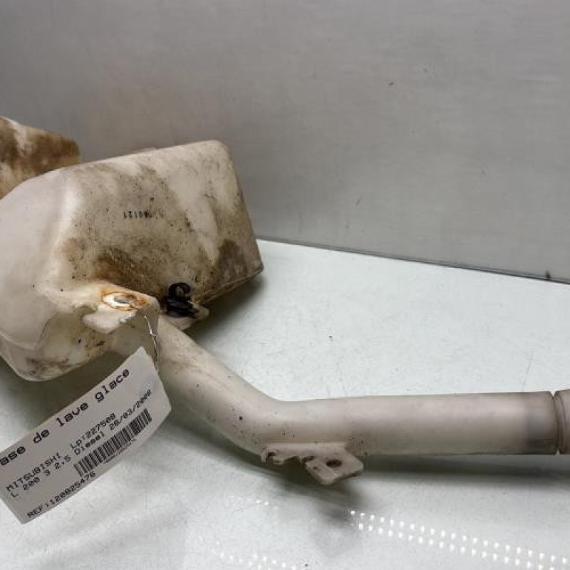 Vase de lave glace MITSUBISHI L 200 3 Photo n°1