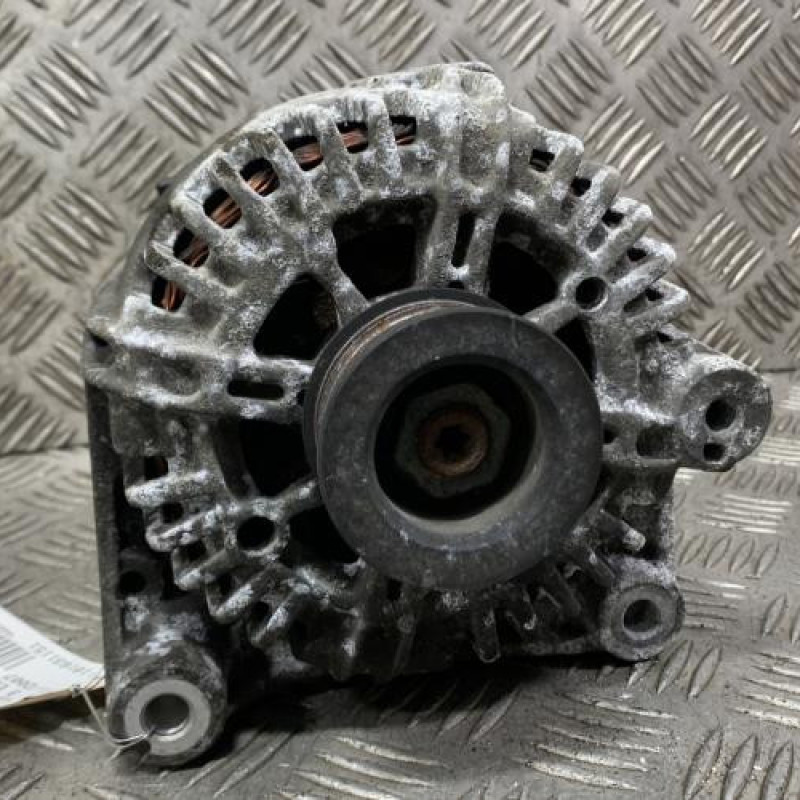 Alternateur BMW SERIE 3 E90 Photo n°3