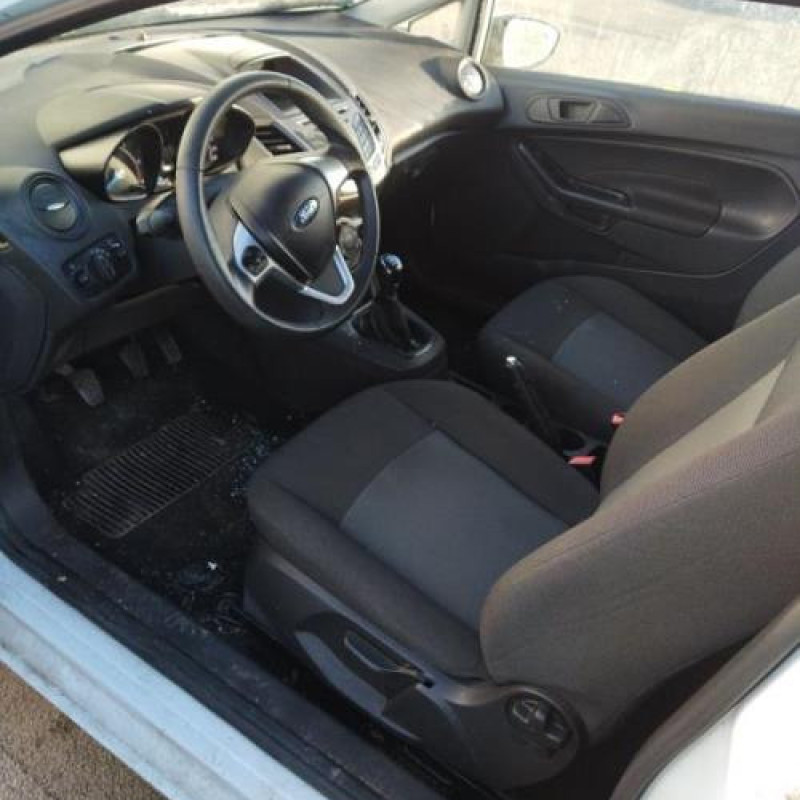 Boite de vitesses FORD FIESTA 6 Photo n°9