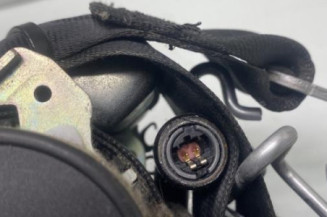 Pretensionneur de ceinture avant gauche RENAULT SCENIC 3