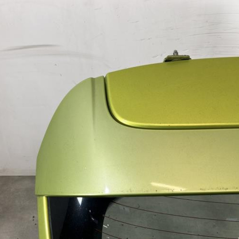 Malle/Hayon arriere FORD FIESTA 6 Photo n°2