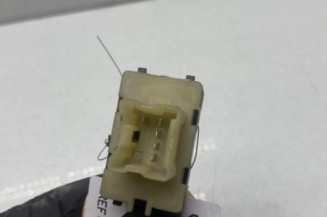 Interrupteur de leve vitre avant droit DACIA SANDERO 2