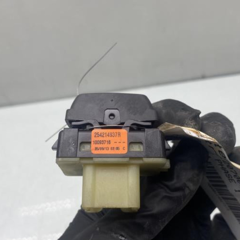 Interrupteur de leve vitre avant droit DACIA SANDERO 2 Photo n°4