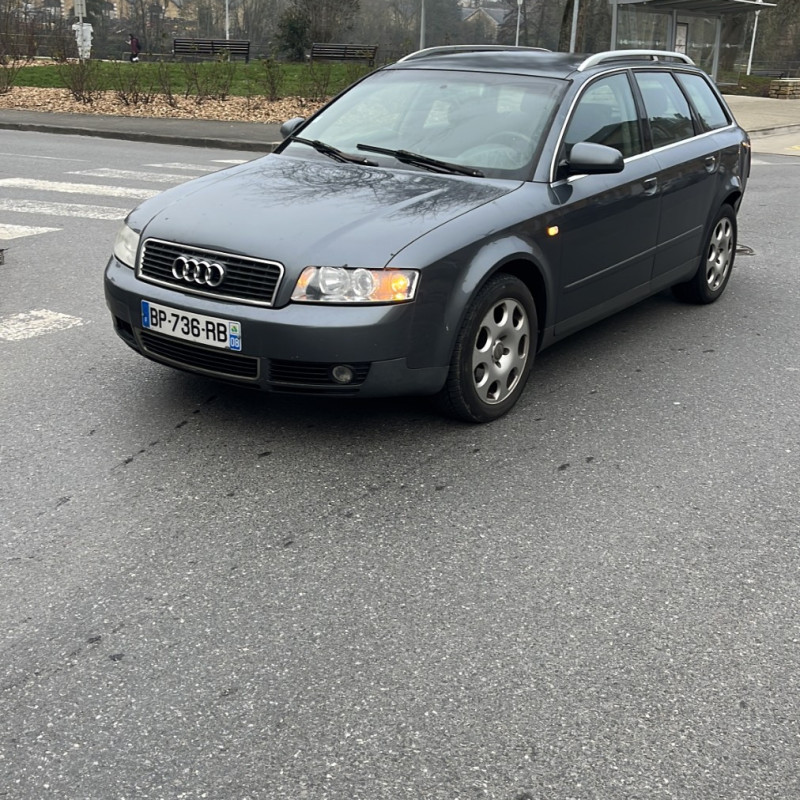 AUDI A4 2 AVANT PHASE 1 BREAK 1.9 TDI - 8V TURBO Photo n°1