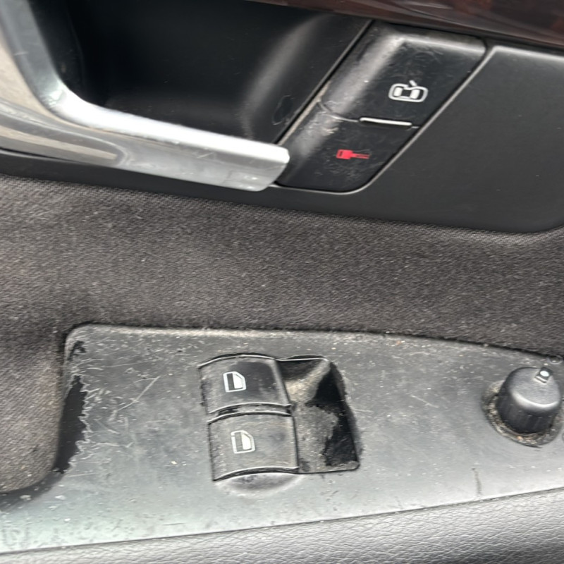 AUDI A4 2 AVANT PHASE 1 BREAK 1.9 TDI - 8V TURBO Photo n°19