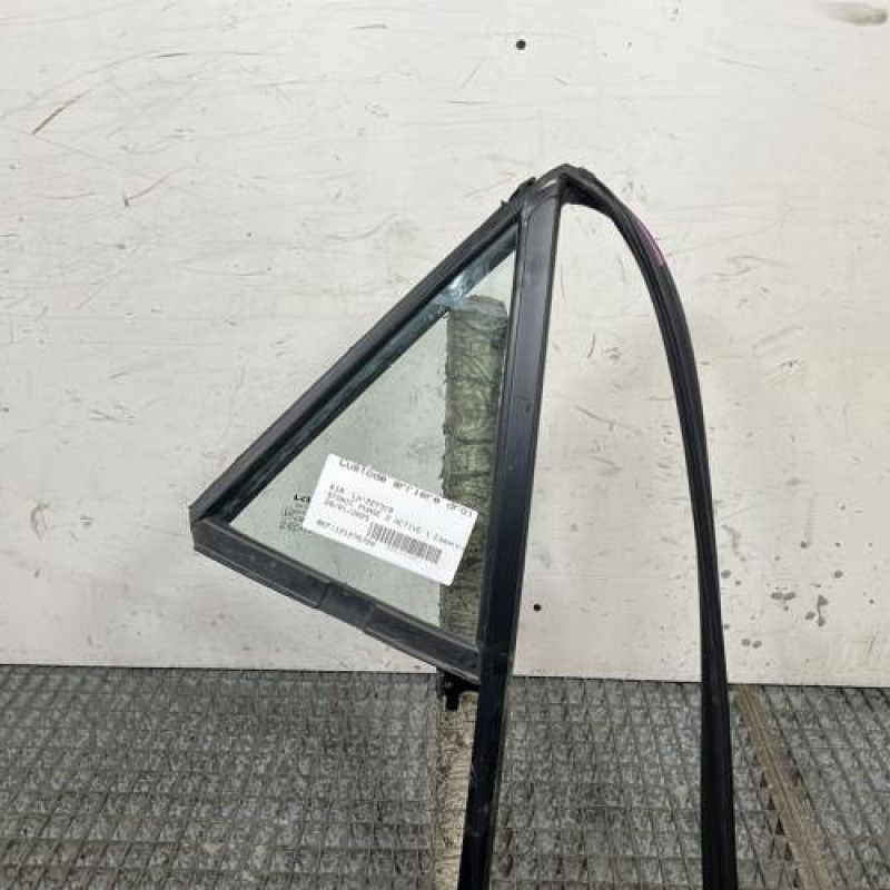 Custode arriere droit (porte) KIA STONIC Photo n°1