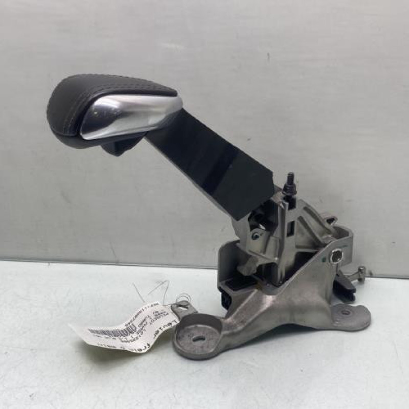 Levier frein à main PEUGEOT 2008 1 Photo n°1