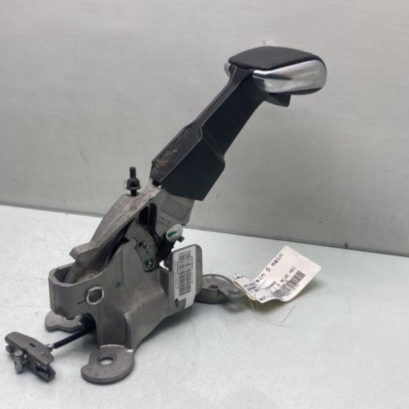 Levier frein à main PEUGEOT 2008 1 Photo n°2