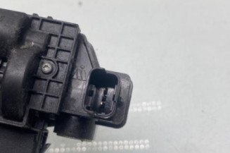 Serrure de coffre PEUGEOT 2008 1