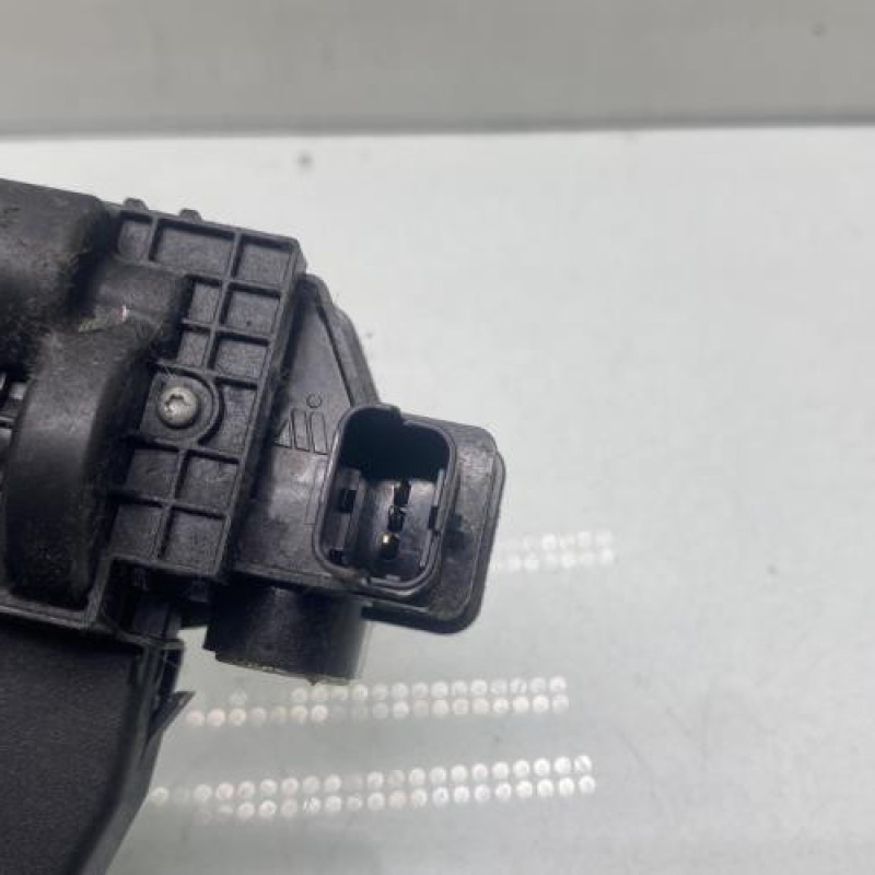 Serrure de coffre PEUGEOT 2008 1 Photo n°3