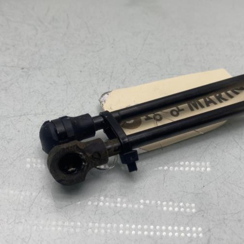 Verin de coffre PEUGEOT 2008 1 Photo n°2