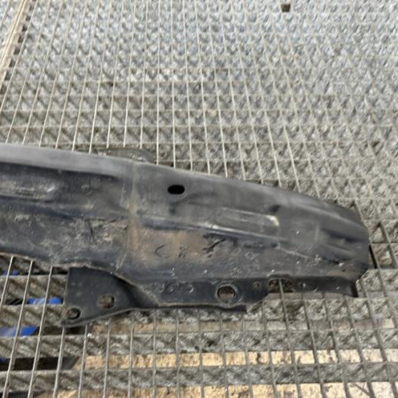 Renfort pare choc avant (traverse) VOLKSWAGEN GOLF 4 Photo n°3