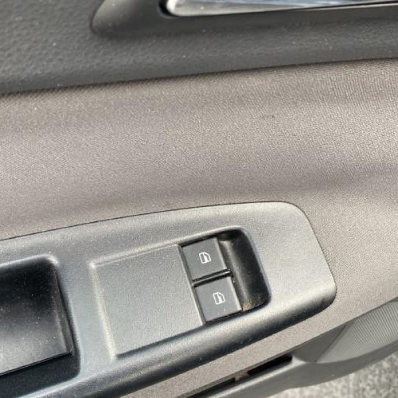 Porte arriere gauche VOLKSWAGEN POLO 4 Photo n°15