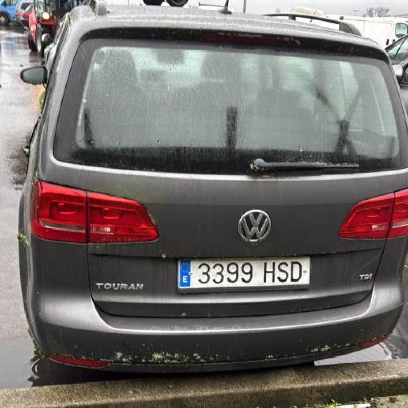 Attache ceinture avant droit VOLKSWAGEN TOURAN 2 Photo n°9