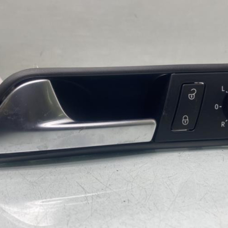 Poignee interieur avant gauche VOLKSWAGEN TOURAN 2 Photo n°1