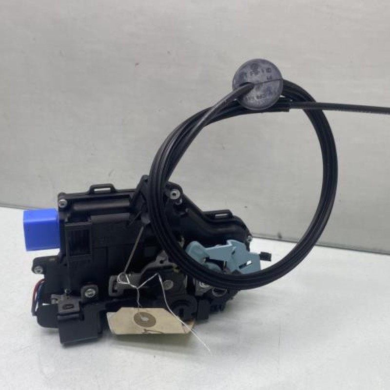 Serrure arriere droit VOLKSWAGEN TOURAN 2 Photo n°4