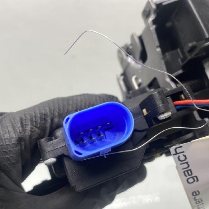 Serrure arriere gauche VOLKSWAGEN TOURAN 2 Photo n°4