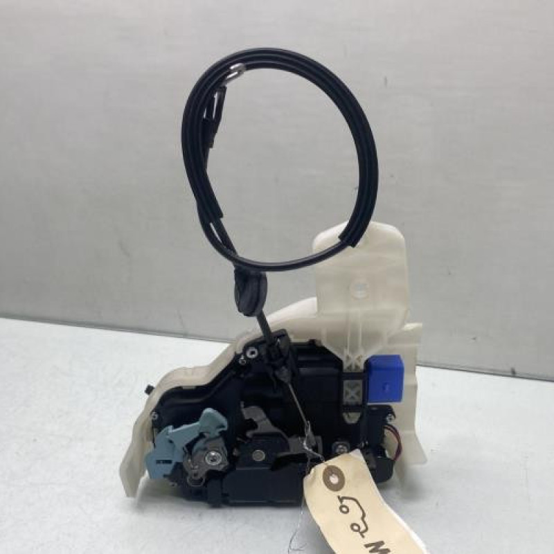 Serrure avant gauche VOLKSWAGEN TOURAN 2 Photo n°4