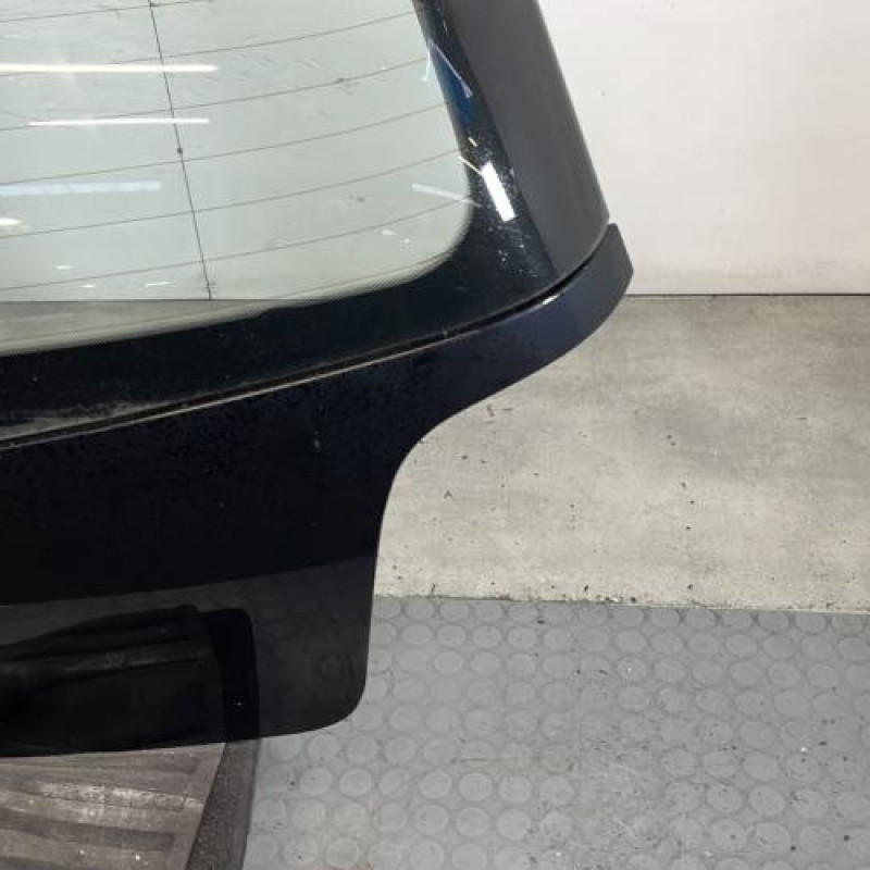 Malle/Hayon arriere VOLKSWAGEN POLO 4 Photo n°4