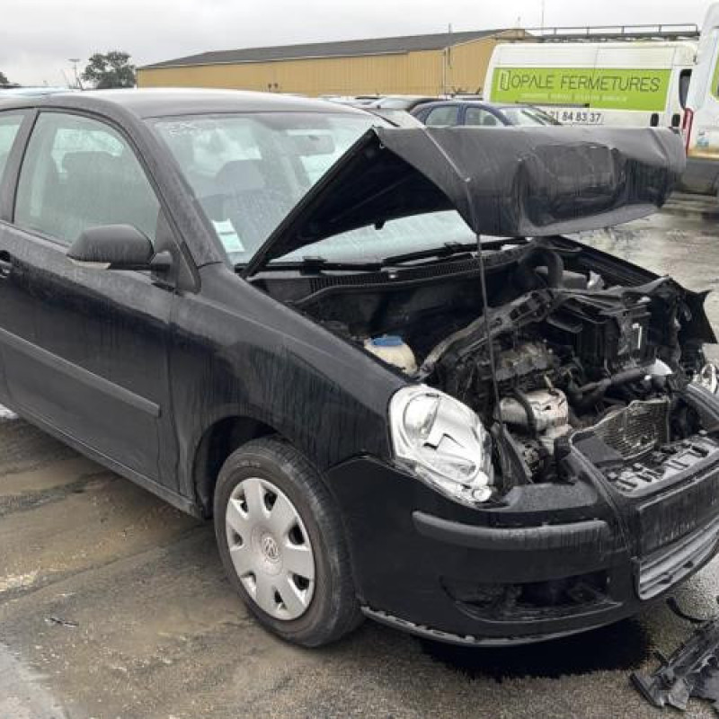 Malle/Hayon arriere VOLKSWAGEN POLO 4 Photo n°19