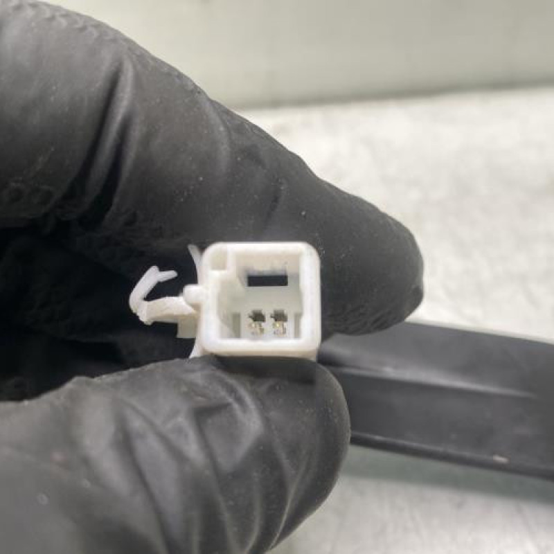 Attache ceinture avant gauche CITROEN C1 1 Photo n°4