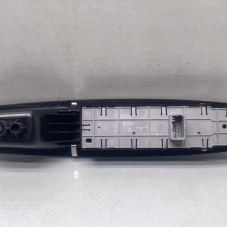 Interrupteur de leve vitre avant gauche RENAULT SCENIC 3