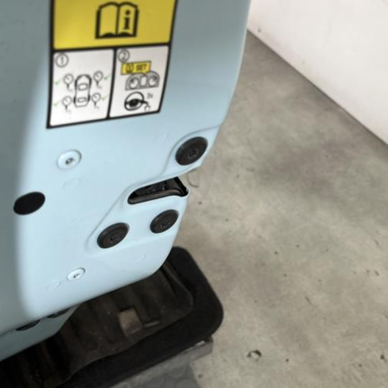 Porte avant gauche RENAULT TWINGO 3 Photo n°3