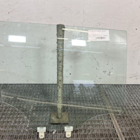 Vitre arriere droit KIA STONIC Photo n°1