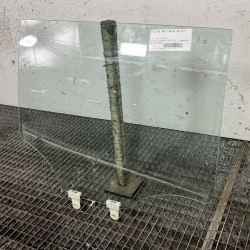 Vitre arriere droit KIA STONIC Photo n°2