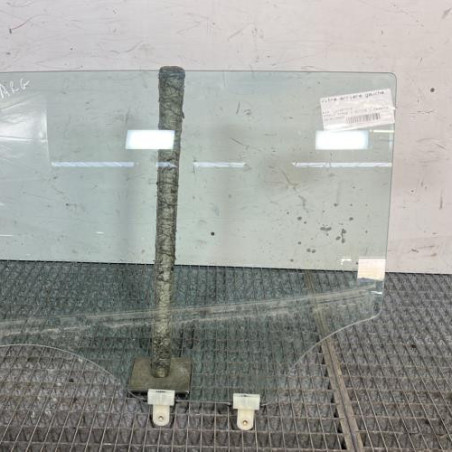 Vitre arriere gauche KIA STONIC Photo n°1